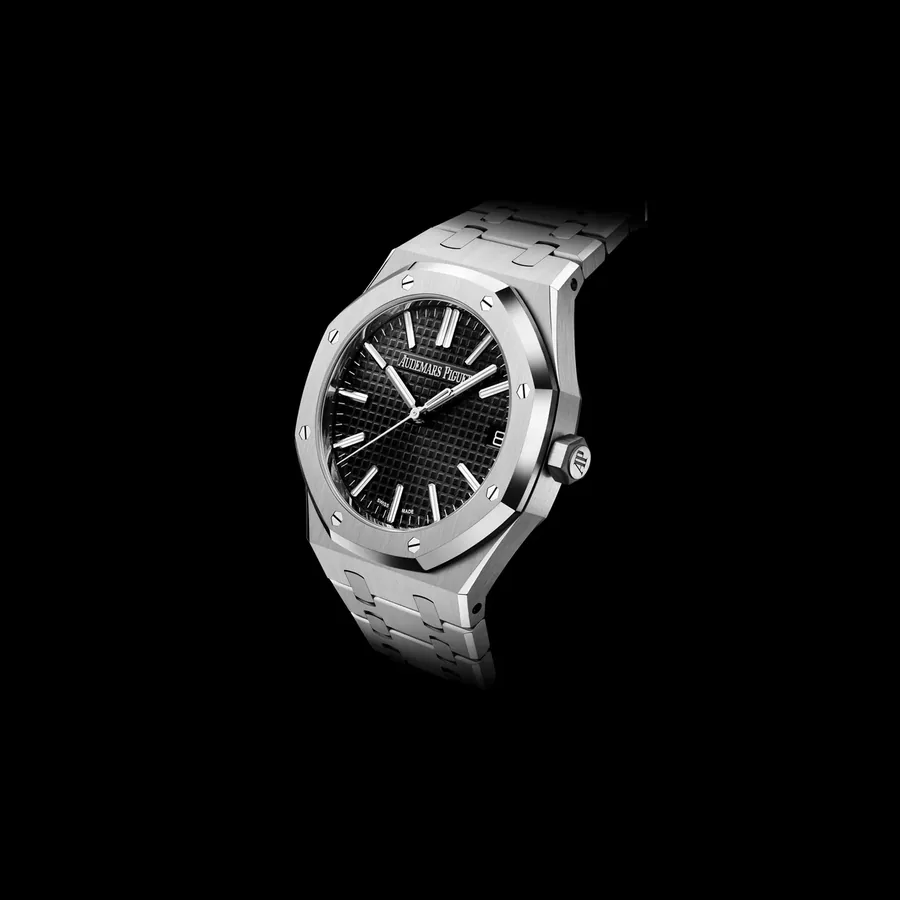Audemars Piguet Royal Oak Selfwinding 41mm, Black dial, view 4