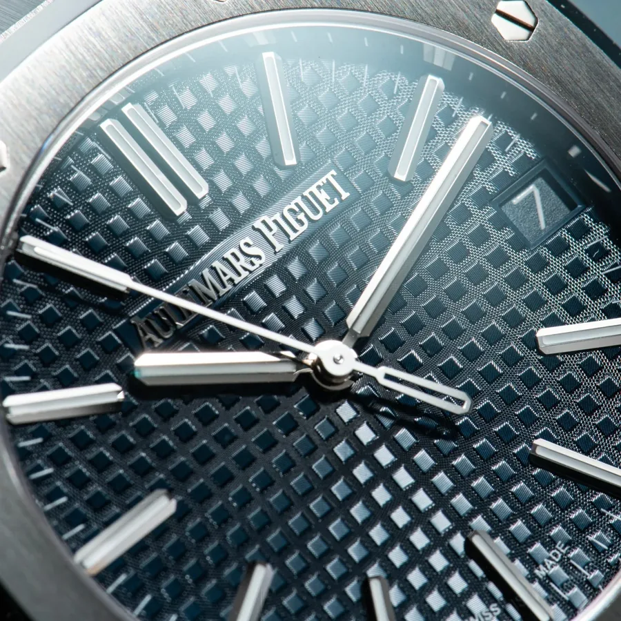 Audemars Piguet Royal Oak Selfwinding 41mm, Blue dial, view 6