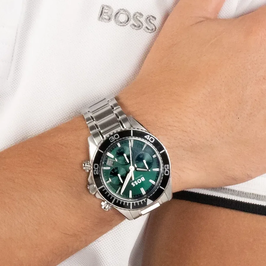 BOSS Sealiner 44mm Chronograph Green Dial, view 2