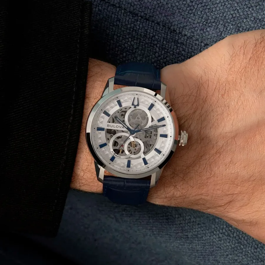 Bulova Sutton 40mm Automatic Silver Dial, view 2