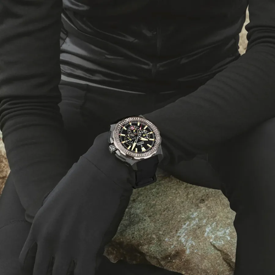 Festina 45.5mm Chronograph Black Dial, Black Rubber Strap, view 3