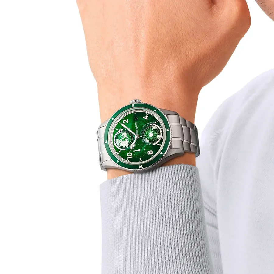 Montblanc 42mm Chronograph Green Dial, view 2