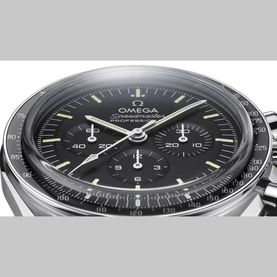 Omega Speedmaster Moonwatch Professional 42mm, Black, sapphire crystal, view 5