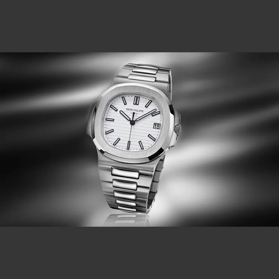Patek Philippe Nautilus 5711/1A, White dial, view 6