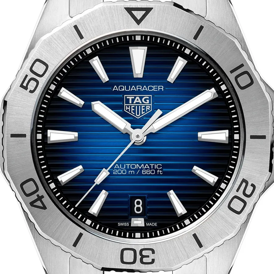 TAG Heuer Aquaracer 40mm Automatic Blue Dial, view 6