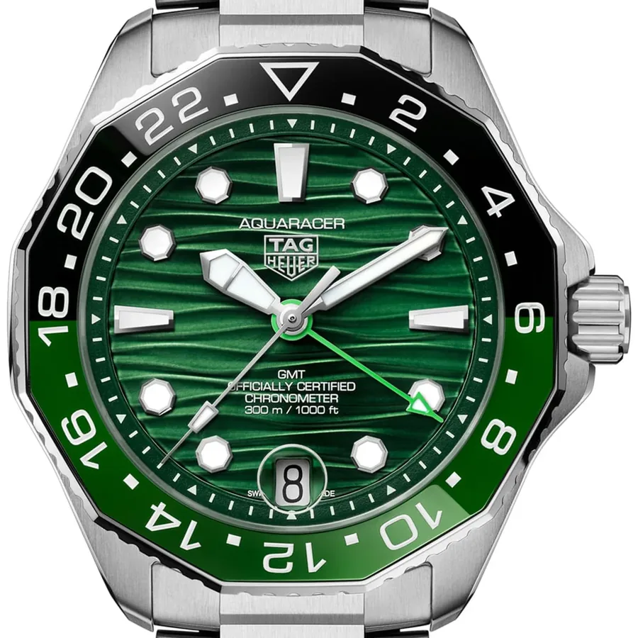 TAG Heuer Aquaracer 42mm Automatic Green Dial, view 3