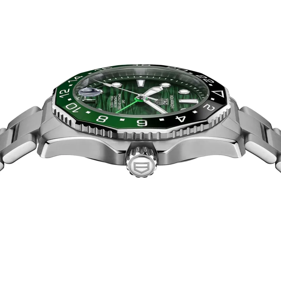 TAG Heuer Aquaracer 42mm Automatic Green Dial, view 4