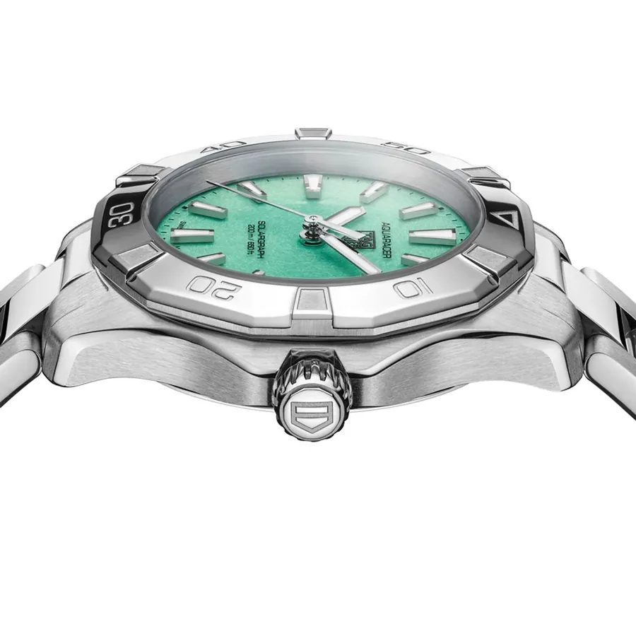 TAG Heuer Aquaracer Solar 34mm Green Dial, view 4
