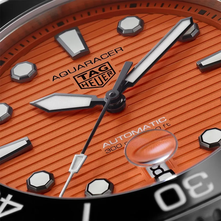 TAG Heuer Formula 1 43mm Chronograph Orange Dial, view 4