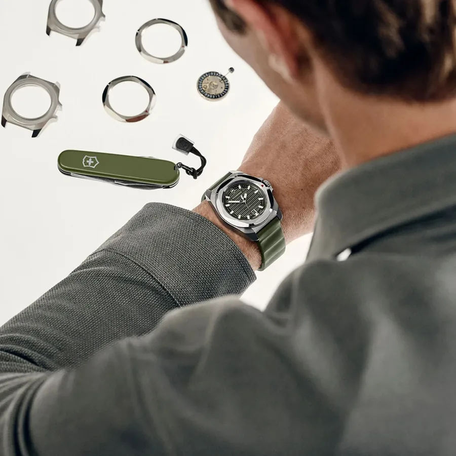 Victorinox I.N.O.X. 41mm Automatic Green Dial, view 6