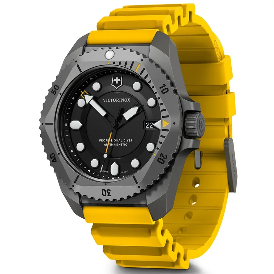 Victorinox I.N.O.X. Dive Pro 43mm Black Dial, Yellow Rubber Strap, view 3