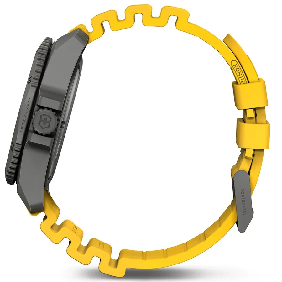 Victorinox I.N.O.X. Dive Pro 43mm Black Dial, Yellow Rubber Strap, view 4
