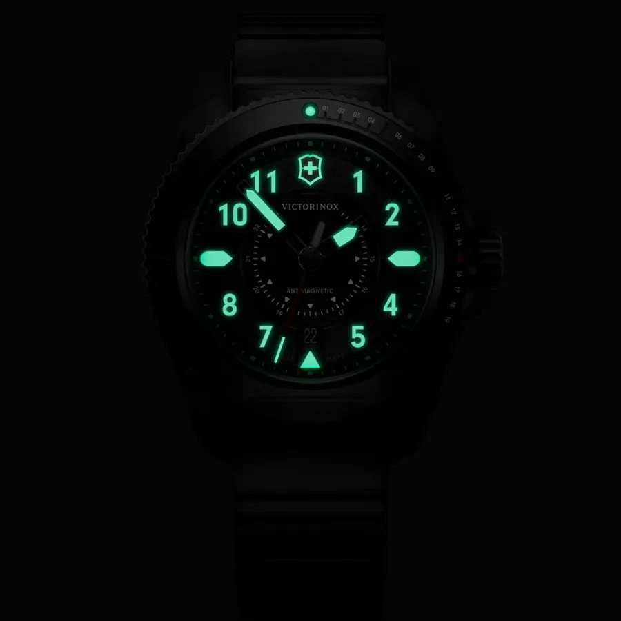 Victorinox Journey 1884 43mm Black Dial, Ref. 241982, view 3