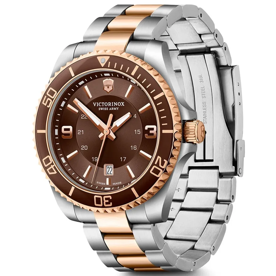 Victorinox Maverick 43mm Brown Dial, view 3