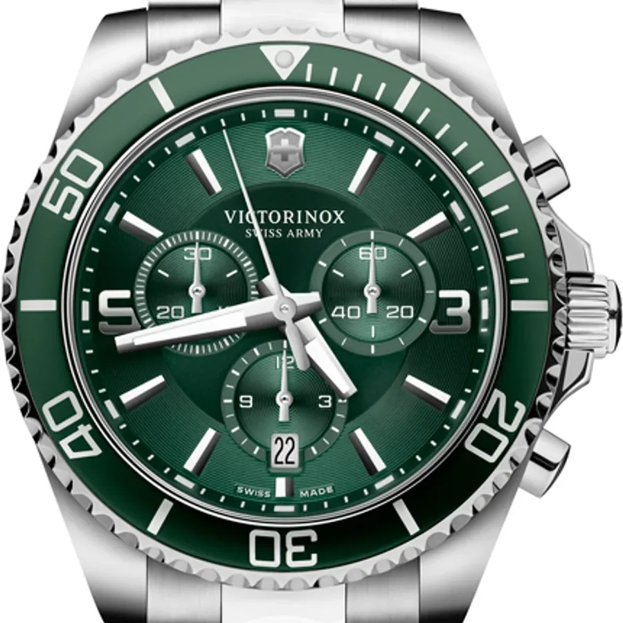 Victorinox Maverick Chronograph 43mm Green Dial, view 2