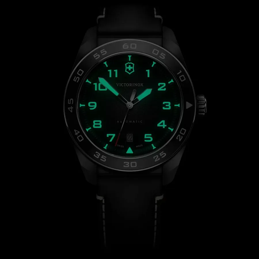 Victorinox Swiss Army 42mm Automatic Black Dial, view 6