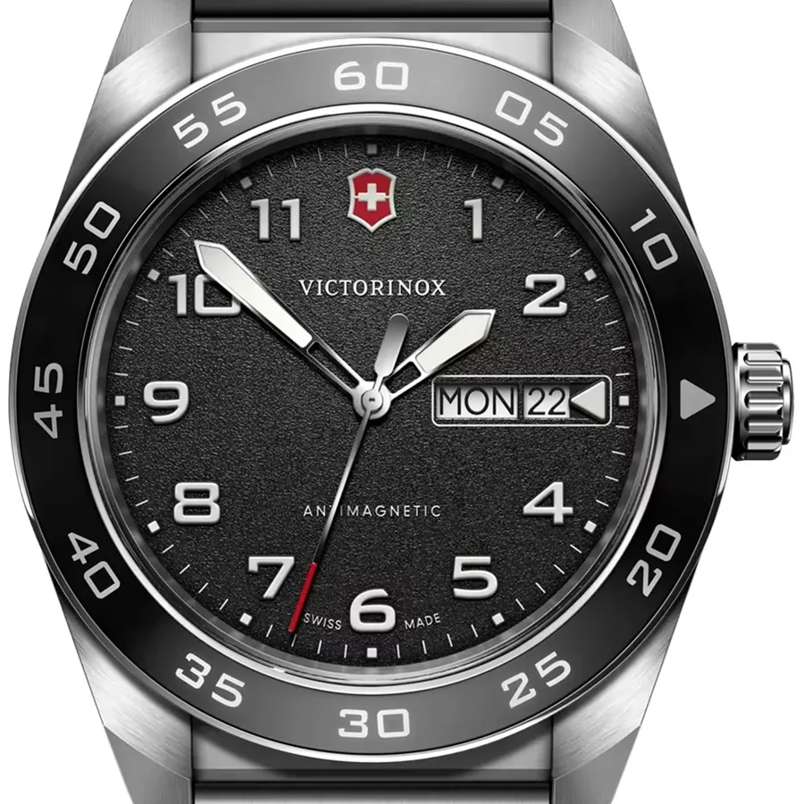 Victorinox Swiss Army 42mm Black Dial, Silver-Tone Stainless Steel Bracelet, Ref. 242043, view 2