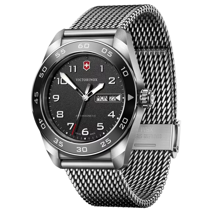 Victorinox Swiss Army 42mm Black Dial, Silver-Tone Stainless Steel Bracelet, Ref. 242043, view 4