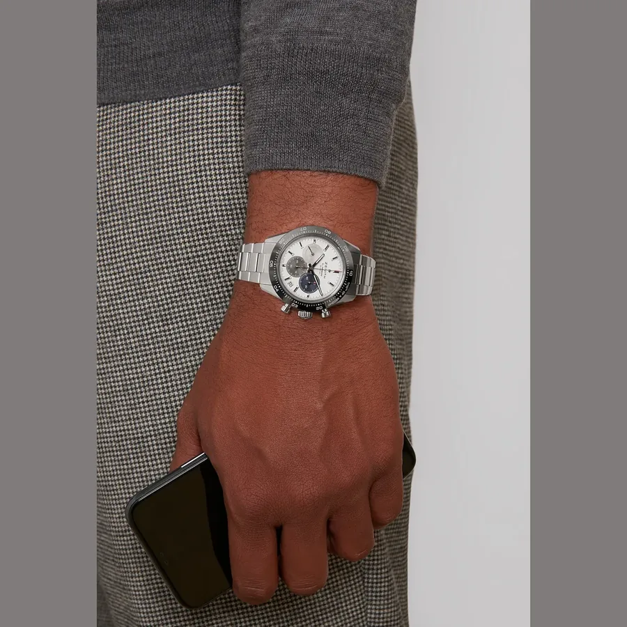 Zenith Chronomaster Sport 41mm, White dial, view 3